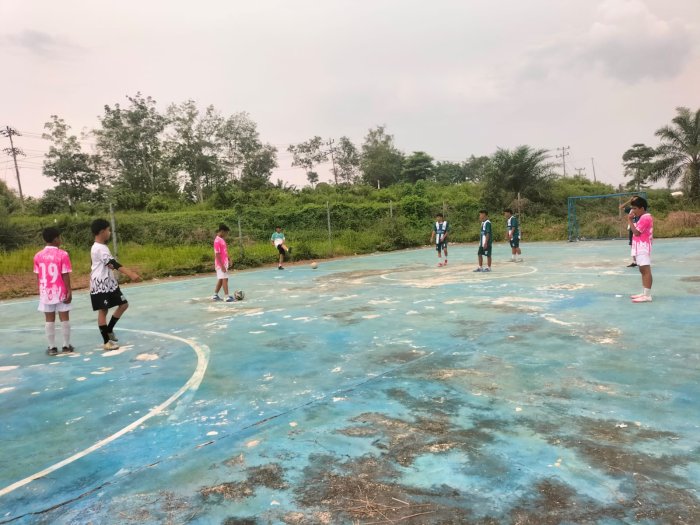 Semangat Juara! Tim Futsal MTsN 6 Bungo Matangkan Latihan Hadapi Turnamen di MAN 3 Teluk Pandak
