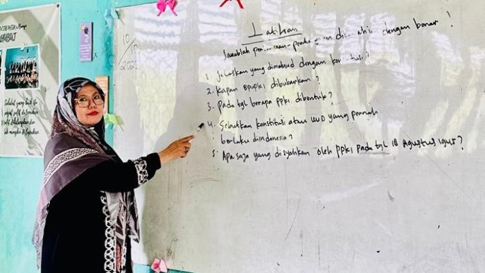 Siswa Kelas VIII B MTsN 6 Bungo Antusias Ikuti KBM Pendidikan Pancasila dengan Penuh Kesungguhan Siswa Kelas VIII B MTsN 6 Bungo Antusias Ikuti KBM Pendidikan Pancasila dengan Penuh Kesungguhan