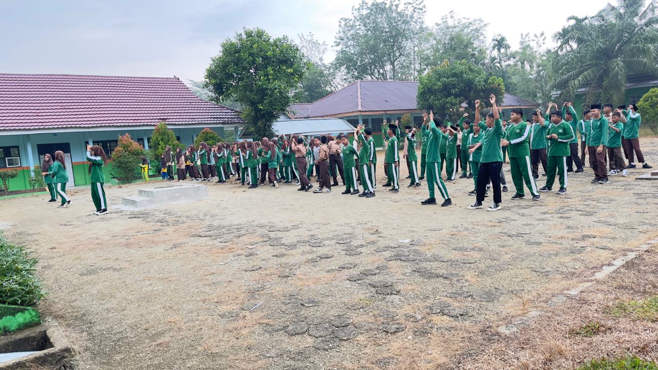 Transformasi Positif MTs Negeri 6 Bungo Melalui Rutinitas Senam Sabtu Pagi Transformasi Positif MTs Negeri 6 Bungo Melalui Rutinitas Senam Sabtu Pagi